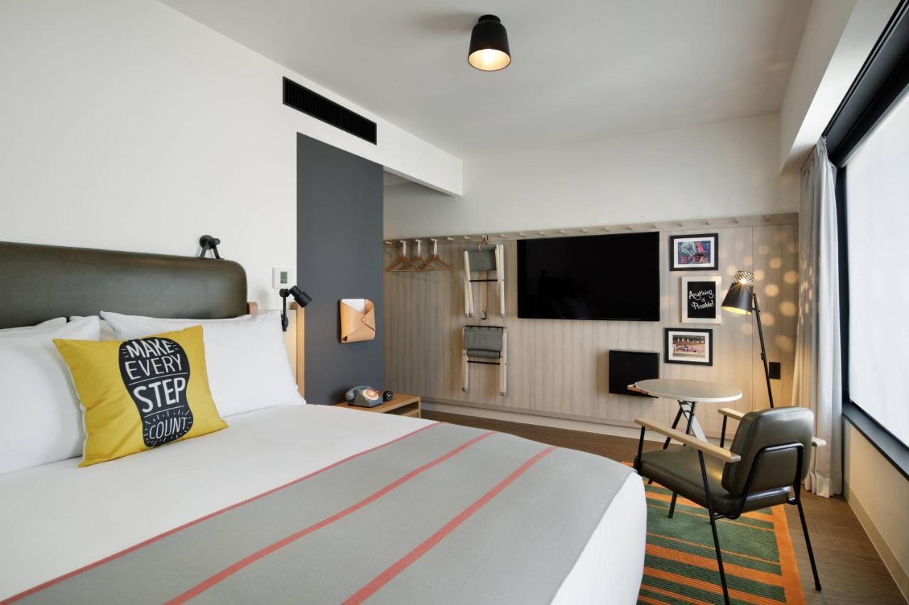 Moxy Osaka Shin Umeda Hotel Kültér fotó
