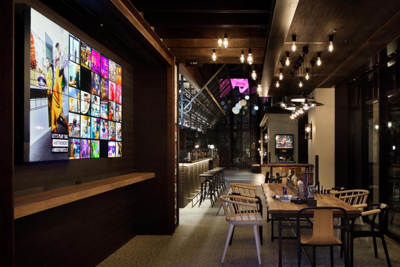 Moxy Osaka Shin Umeda Hotel Kültér fotó